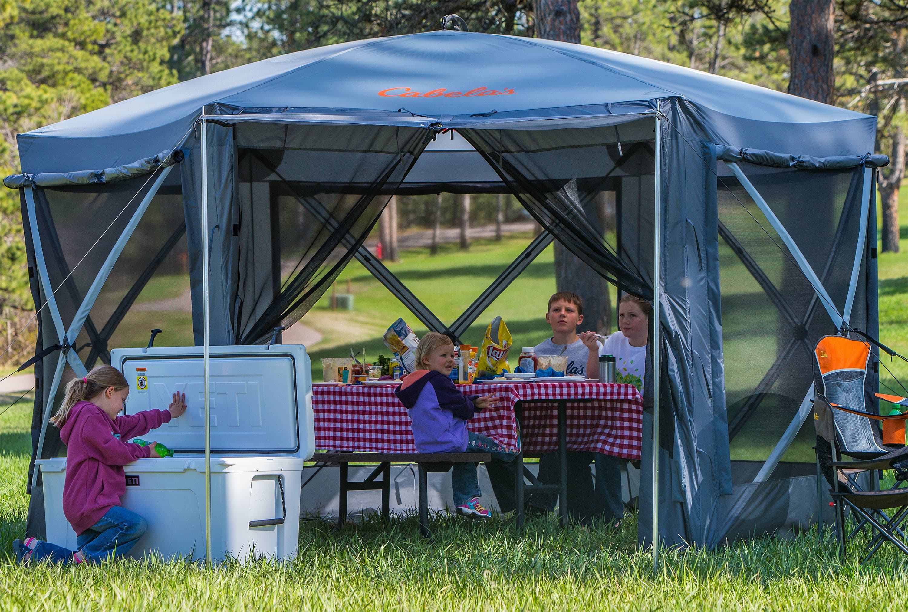 Cabela’s® Quick-Set Screen Shelter