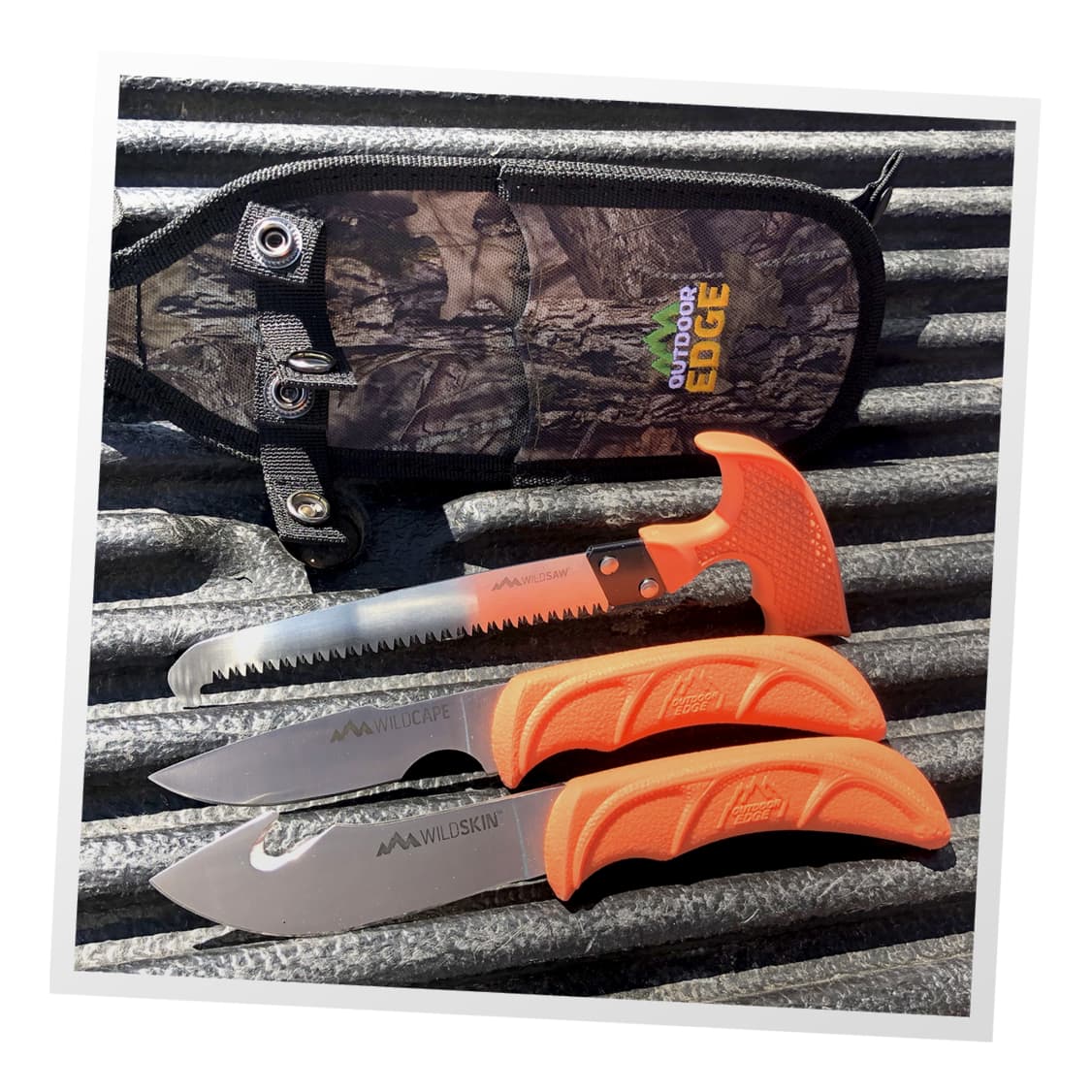 Outdoor Edge® Wildguide Hunting Kit - In the Field