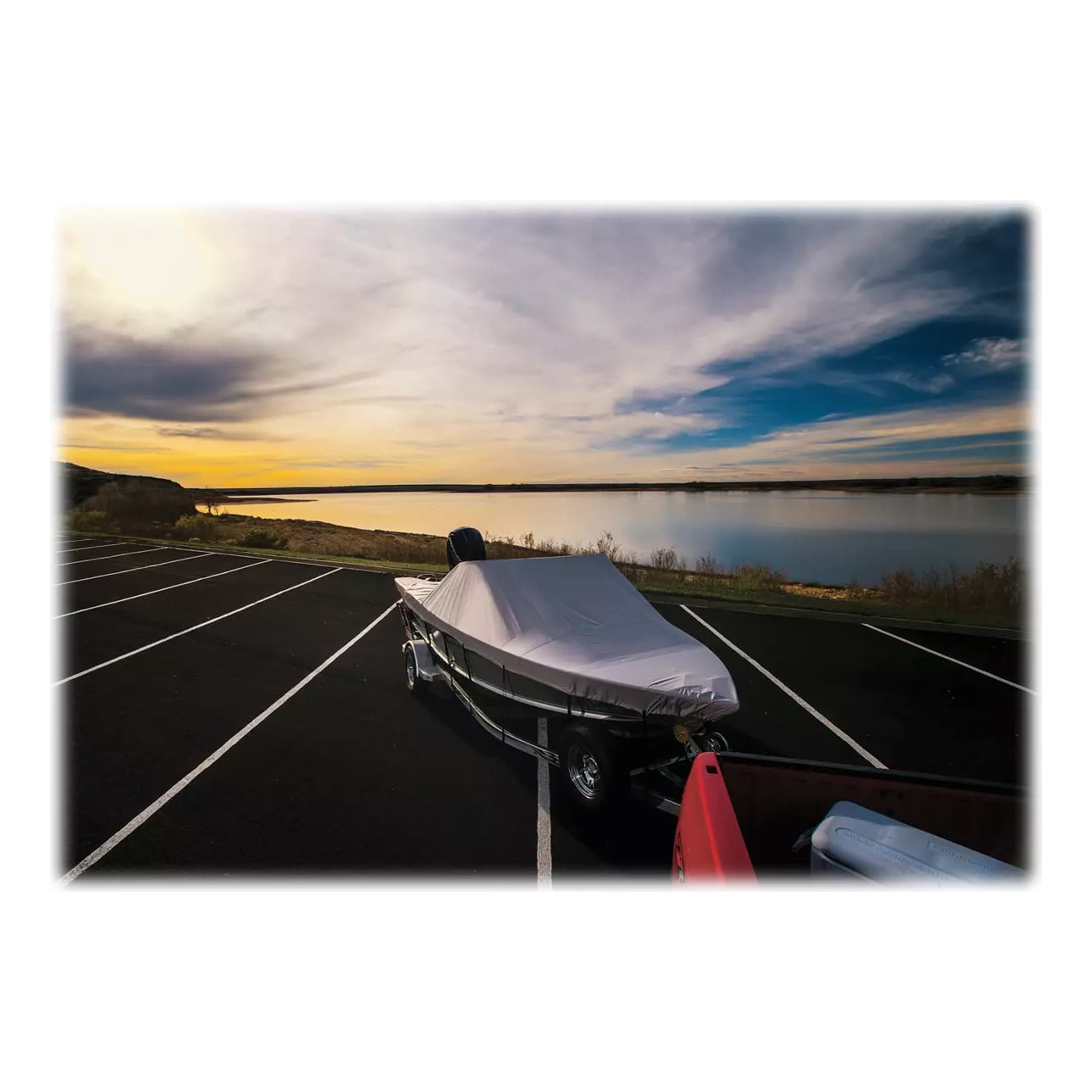 Bass Pro Shops® RSS V-Hull I/O Boat Cover - In the Field