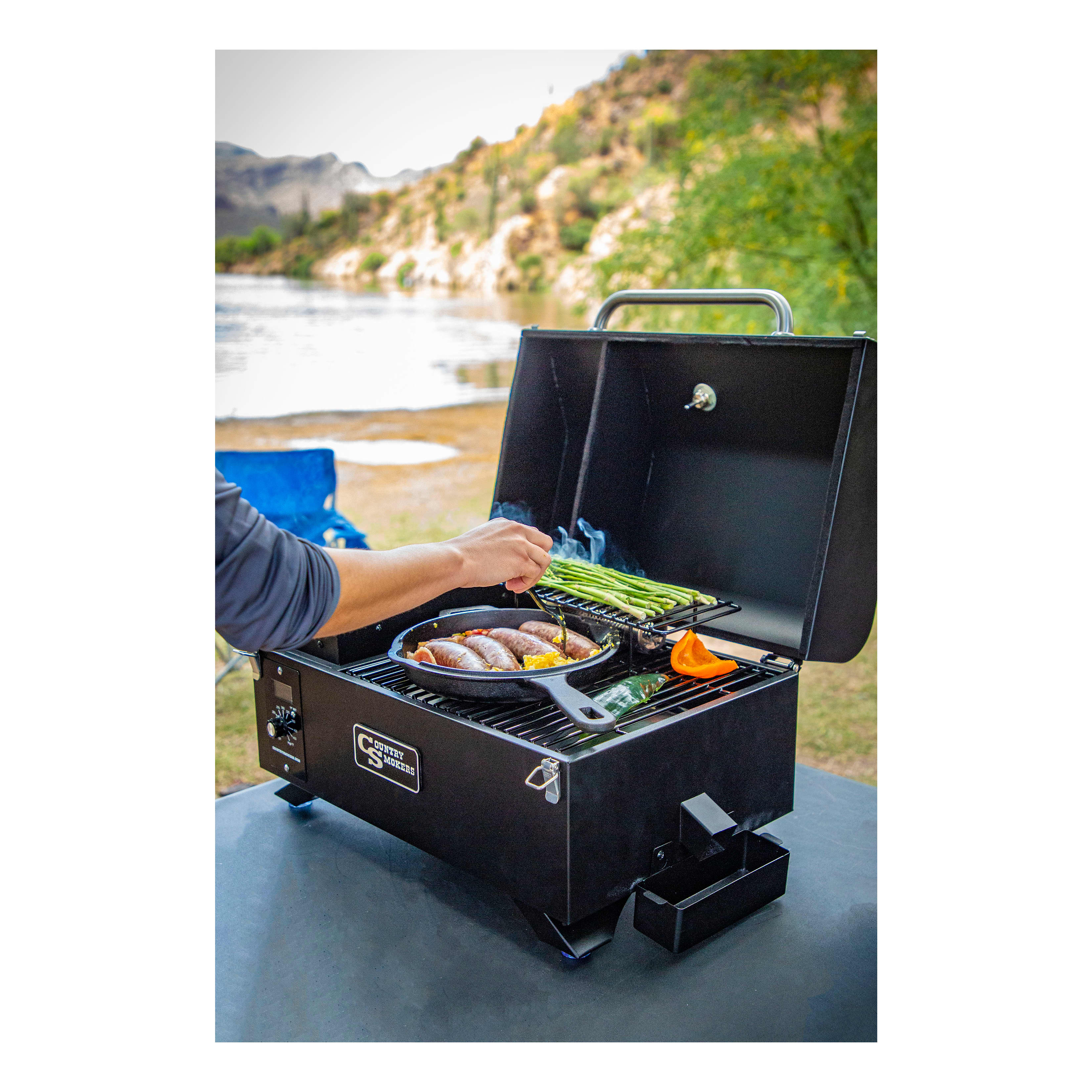 Country Smokers Traveler Portable Wood Pellet Grill & Smoker - in use