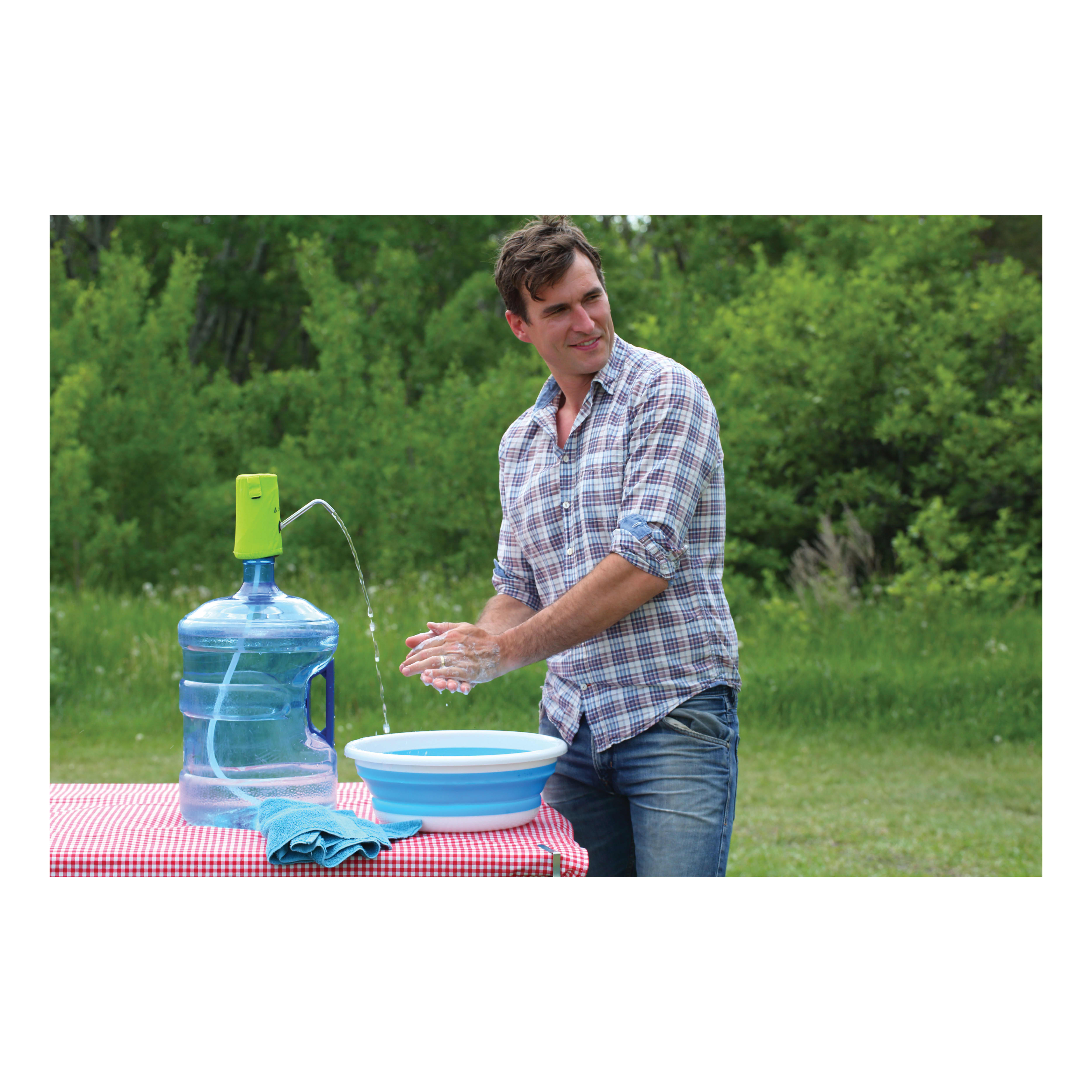 Coghlan's® Water Pump - USB Rechargeable
