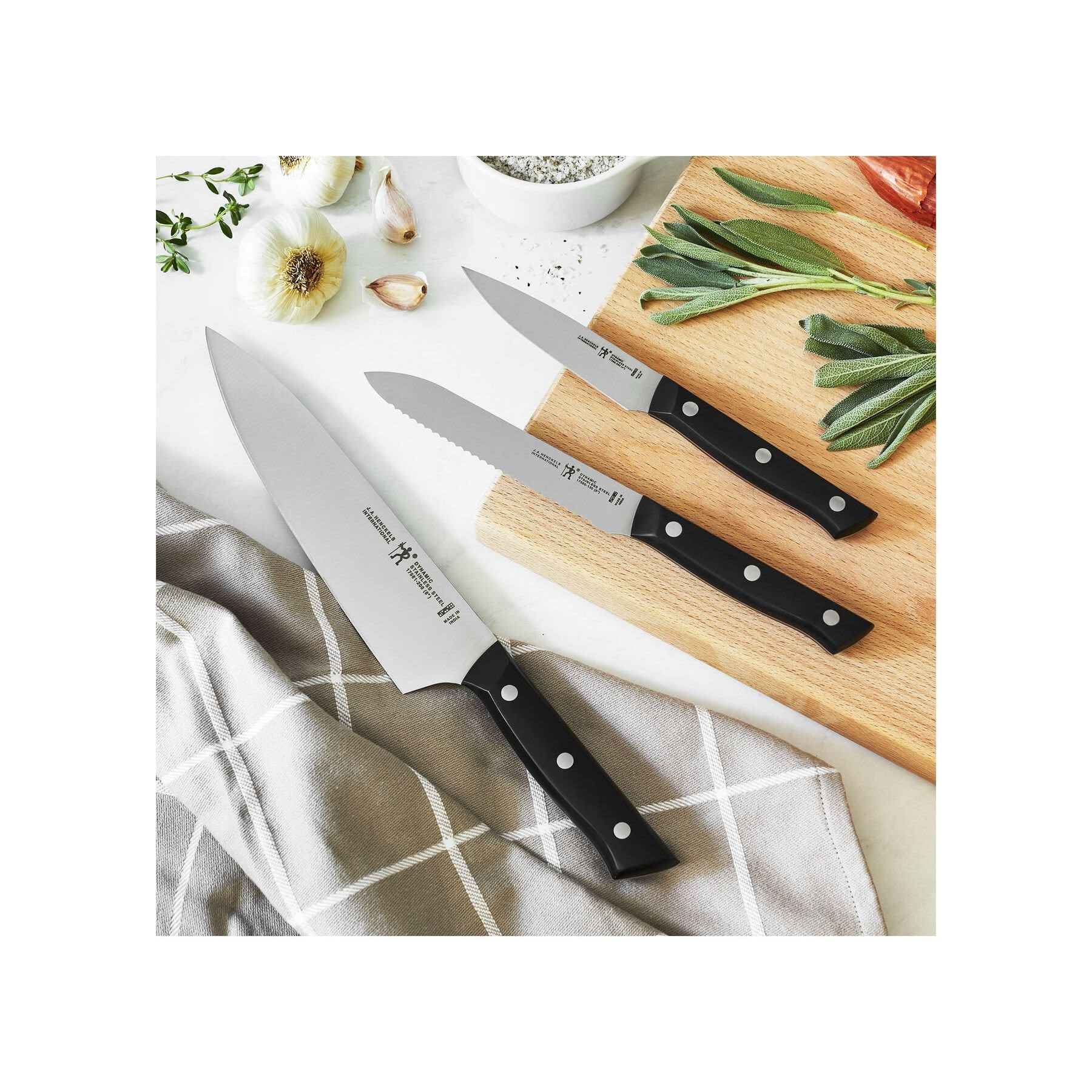 Henckels® Everedge Dynamic 14 Piece Knife Block Set