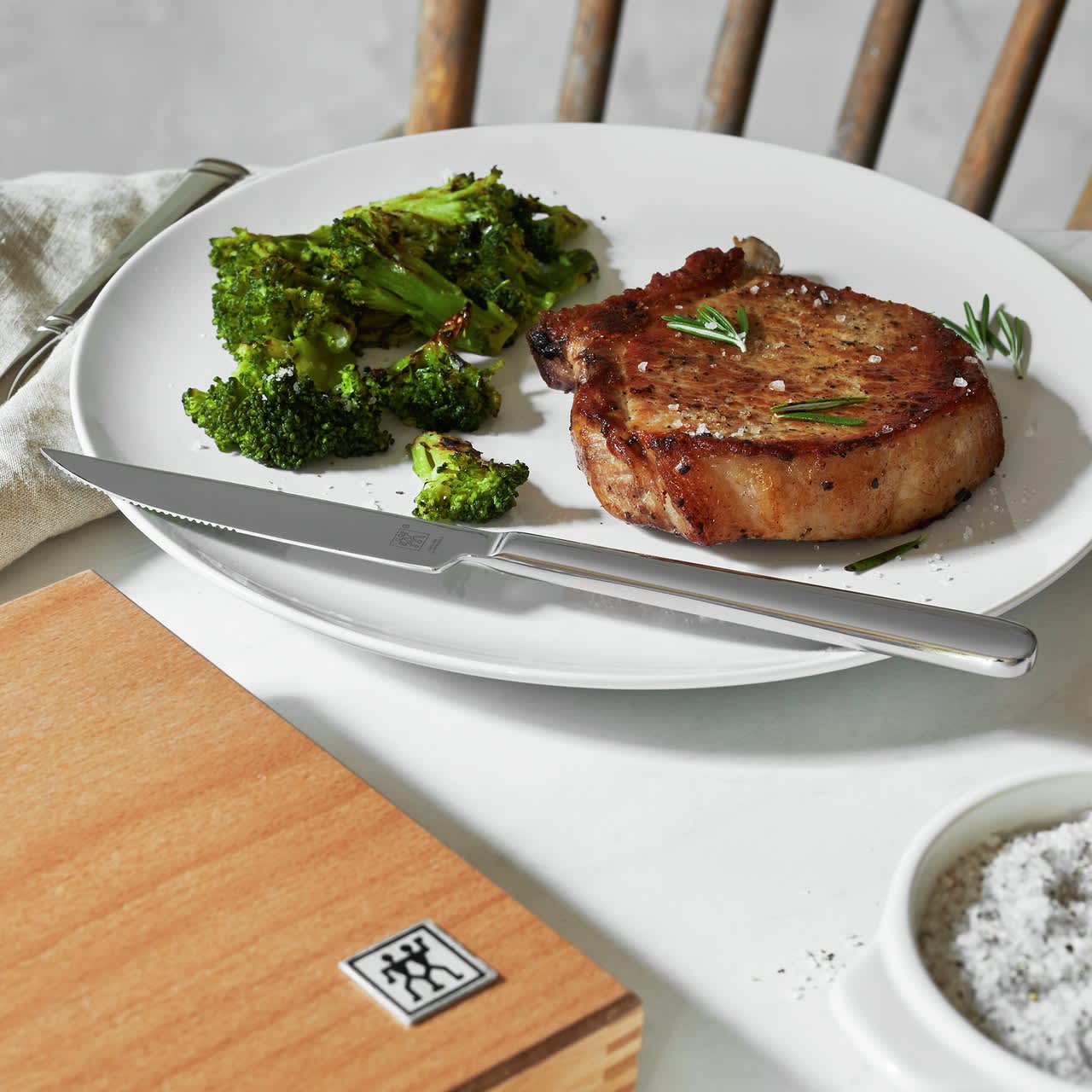 ZWILLING® Contemporary 8 Piece Steak Cutlery Set Cabela's Canada